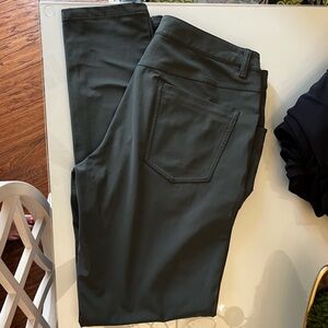 Lululemon ABC pant sz 34